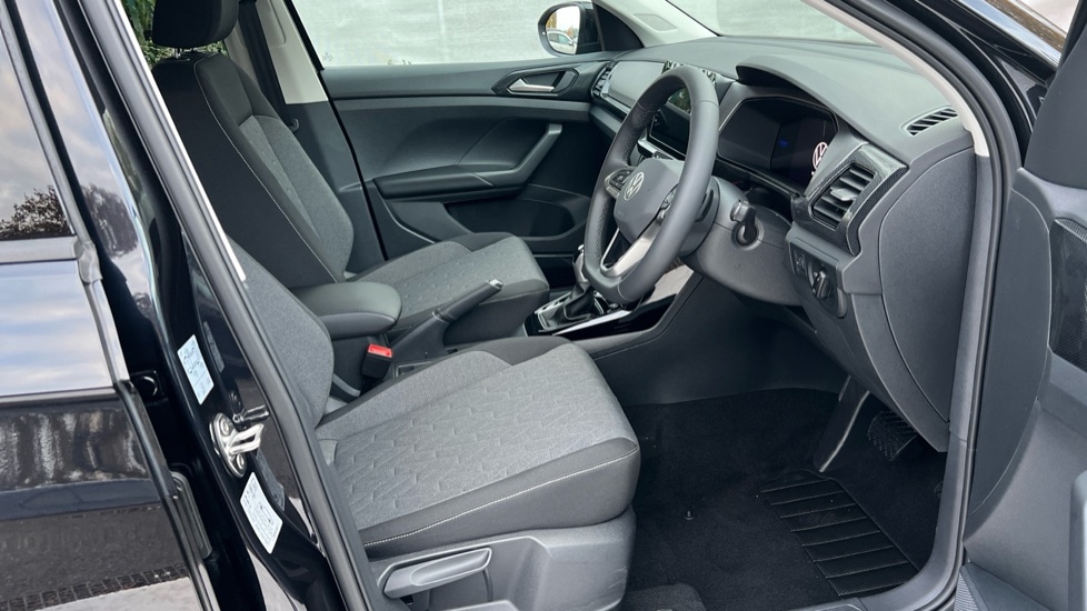 Used Volkswagen T-Cross 2025 for sale - 76507440: Photo 5
