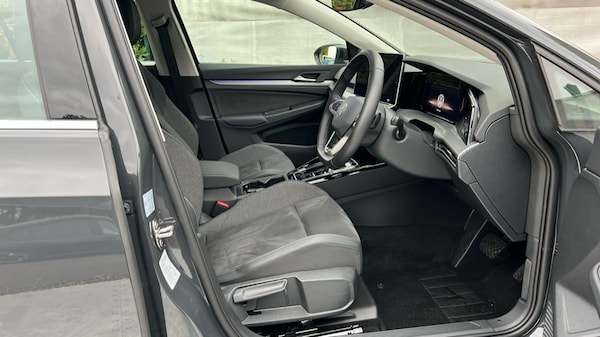 Used Volkswagen Golf 2025 for sale - 76037681: Photo 5