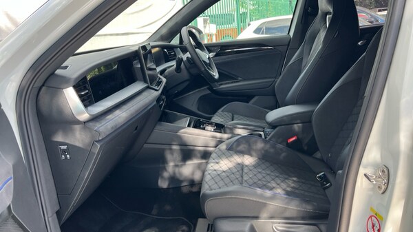 Used Volkswagen Touran 2025 for sale - 75406083: Photo 2