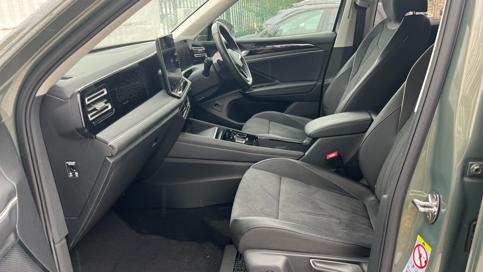 Used Volkswagen Tiguan 2024 for sale - 76623538: Photo 28