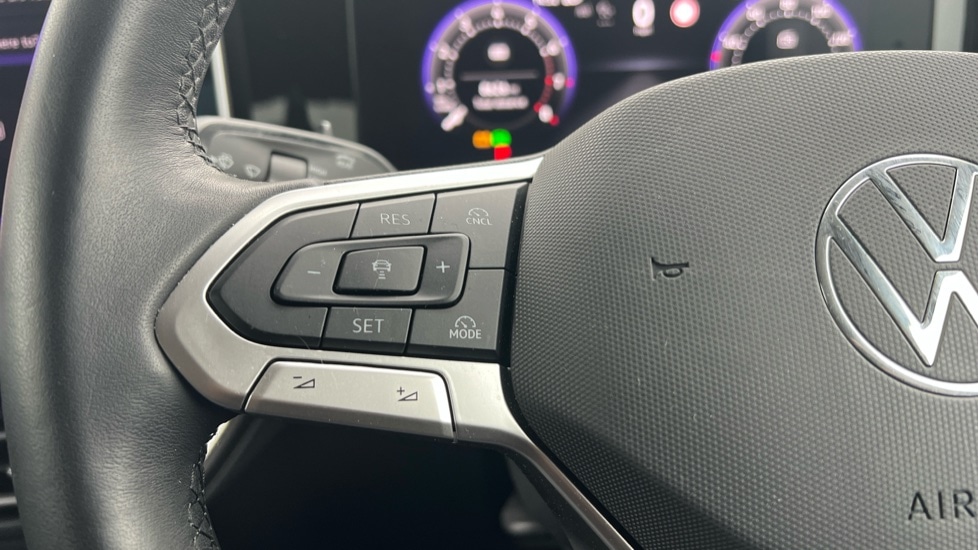 Used Volkswagen Tiguan 2024 for sale - 76623538: Photo 30