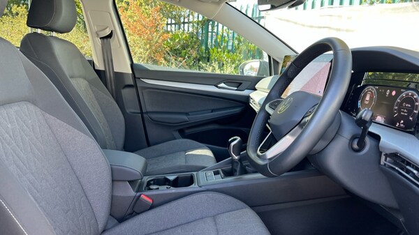 Used Volkswagen Golf 2024 for sale - 75902237: Photo 28