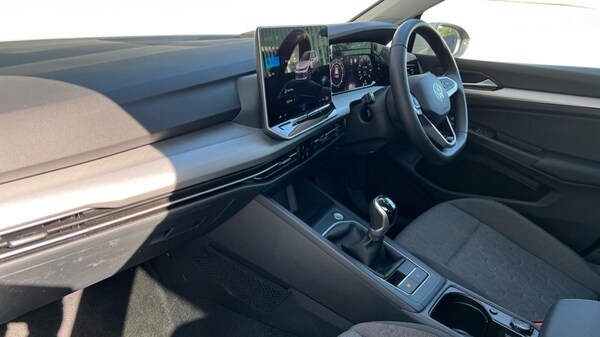 Used Volkswagen Golf 2024 for sale - 75902237: Photo 2