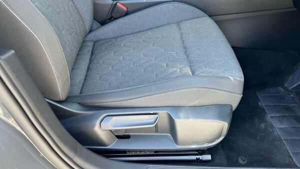 Used Volkswagen Golf 2024 for sale - 75902237: Photo 38