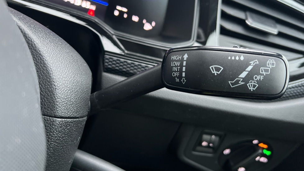 Used Volkswagen Polo 2025 for sale - 77031428: Photo 32