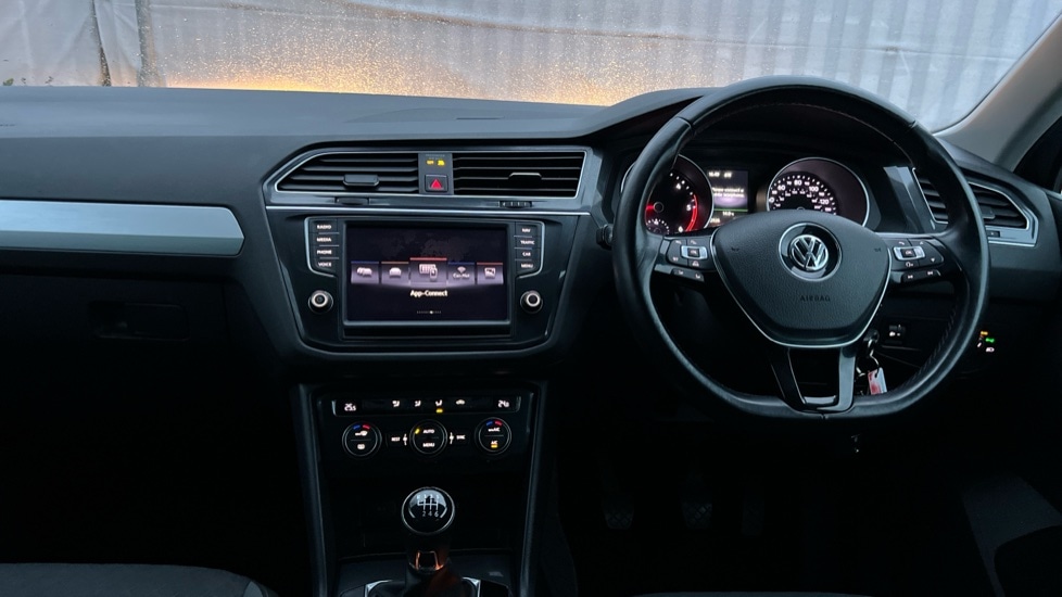 Used Volkswagen Tiguan 2016 for sale - 76872502: Photo 11