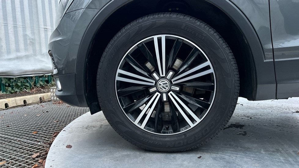 Used Volkswagen Tiguan 2016 for sale - 76872502: Photo 20