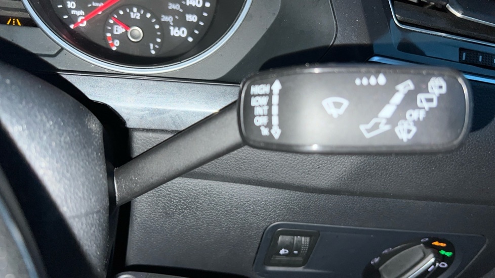 Used Volkswagen Tiguan 2016 for sale - 76872502: Photo 32