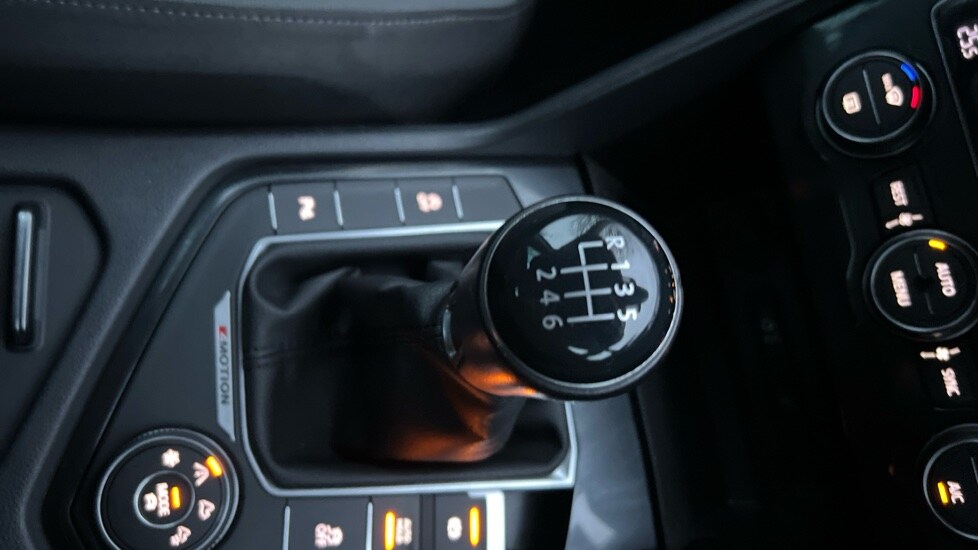 Used Volkswagen Tiguan 2016 for sale - 76872502: Photo 35