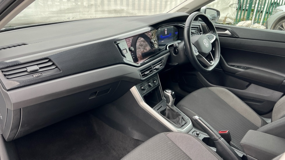 Used Volkswagen Polo 2022 for sale - 76901281: Photo 2