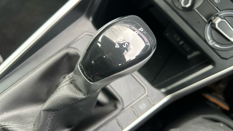 Used Volkswagen Polo 2022 for sale - 76901281: Photo 36