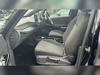 Used Volkswagen ID3 2025 for sale - 76092107: Photo 2