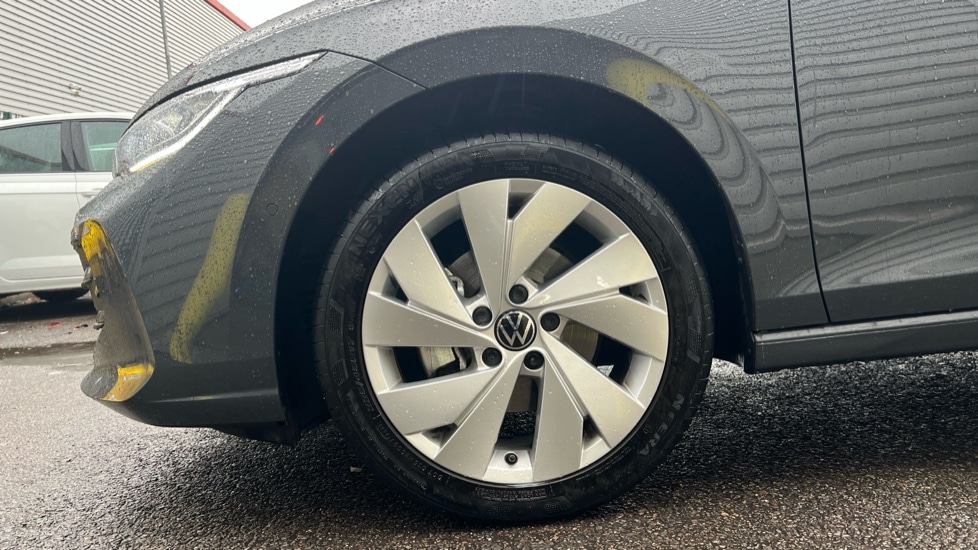 Used Volkswagen Golf 2025 for sale - 76921870: Photo 17