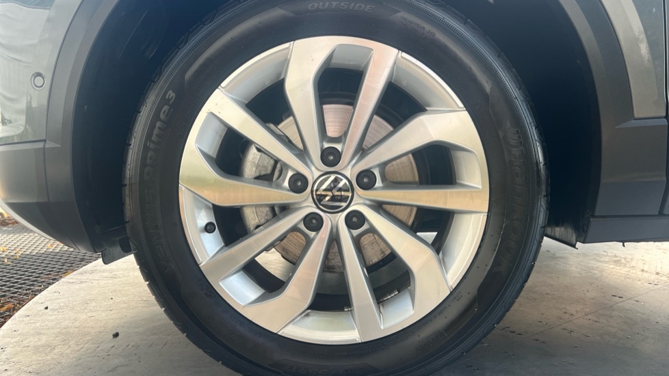 Used Volkswagen T-Roc 2025 for sale - 76870346: Photo 17