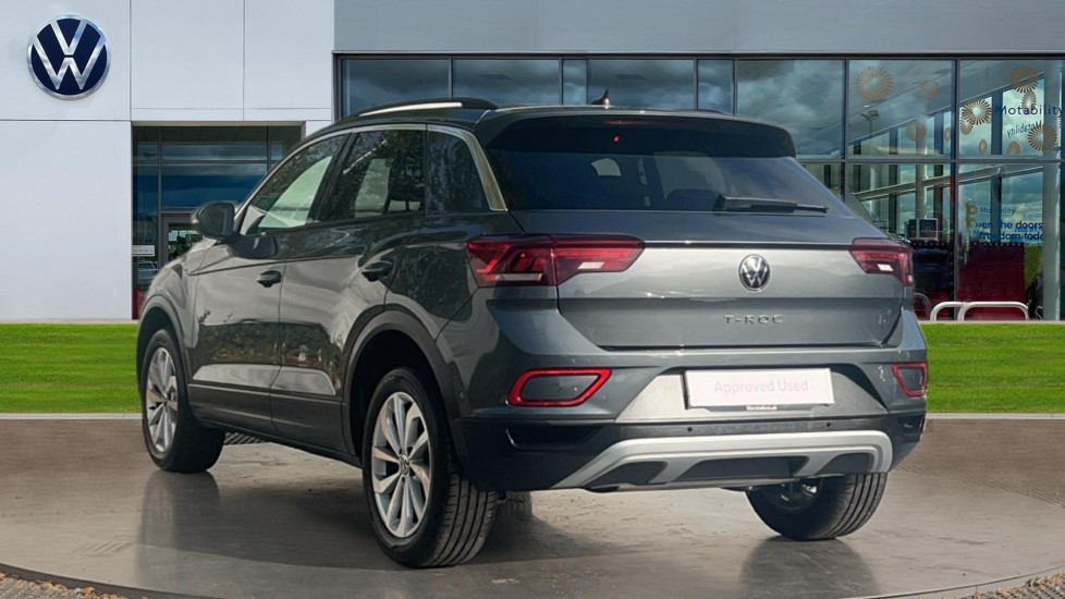 Used Volkswagen T-Roc 2025 for sale - 76870346: Photo 3