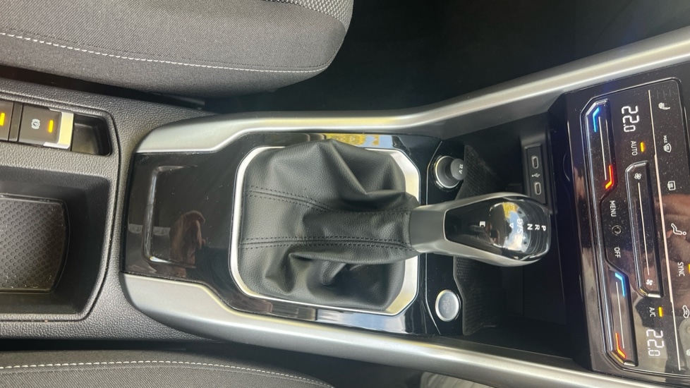 Used Volkswagen T-Roc 2025 for sale - 76870346: Photo 35