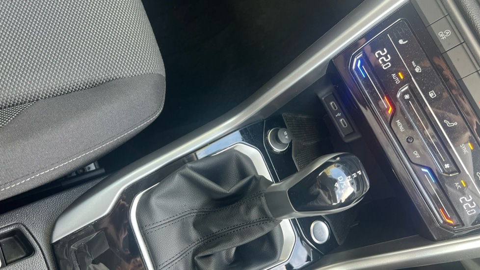 Used Volkswagen T-Roc 2025 for sale - 76870346: Photo 36