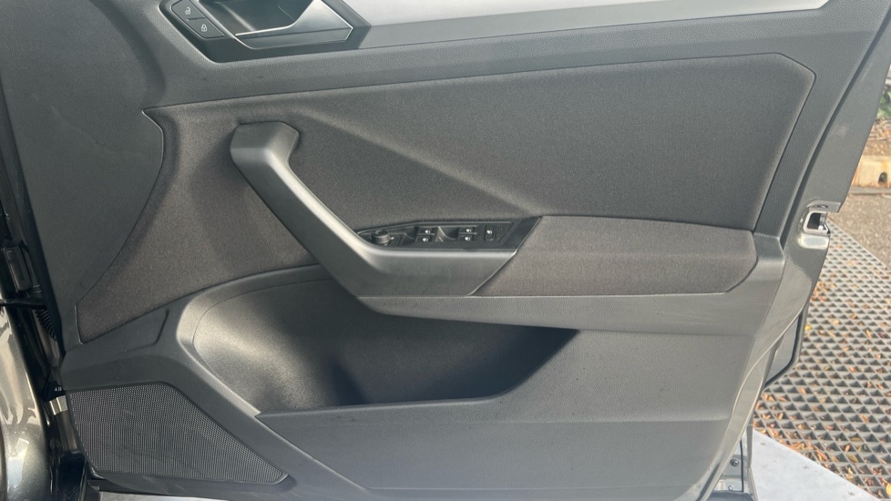 Used Volkswagen T-Roc 2025 for sale - 76870346: Photo 37