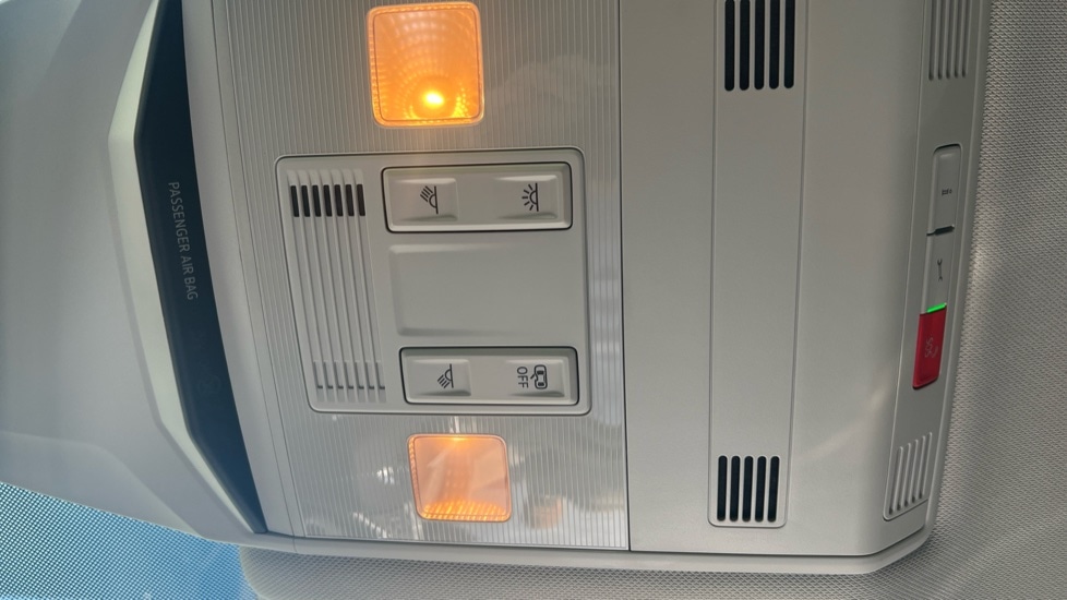 Used Volkswagen T-Roc 2025 for sale - 76870346: Photo 42