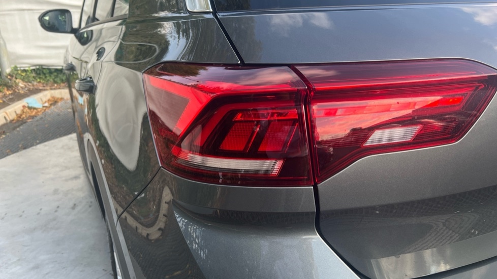 Used Volkswagen T-Roc 2025 for sale - 76870346: Photo 47