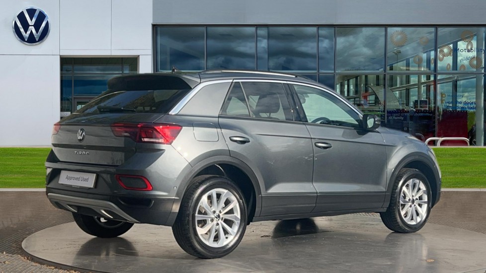 Used Volkswagen T-Roc 2025 for sale - 76870346: Photo 7