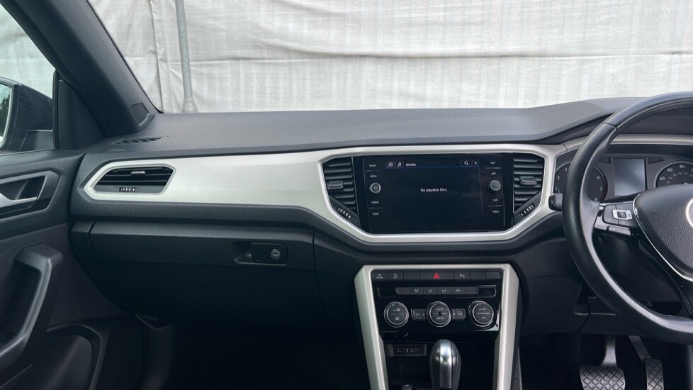 Used Volkswagen T-Roc 2020 for sale - 76552395: Photo 12