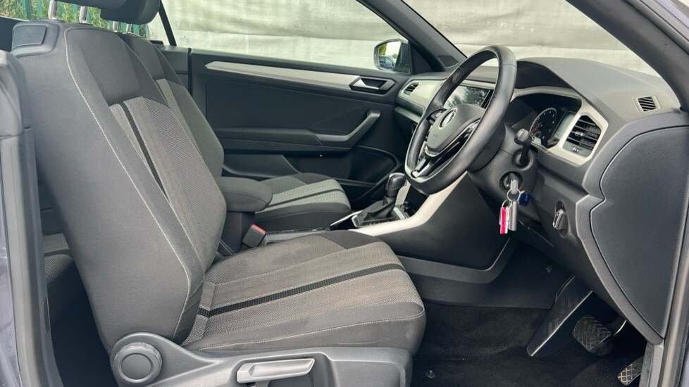 Used Volkswagen T-Roc 2020 for sale - 76552395: Photo 26