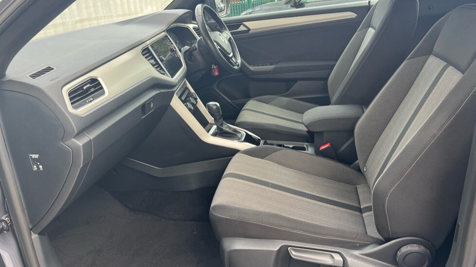 Used Volkswagen T-Roc 2020 for sale - 76552395: Photo 28