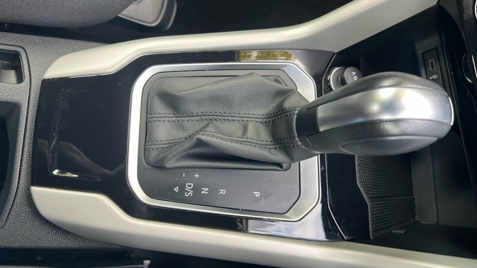 Used Volkswagen T-Roc 2020 for sale - 76552395: Photo 35