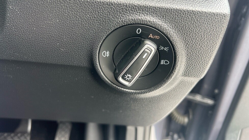 Used Volkswagen T-Roc 2020 for sale - 76552395: Photo 49