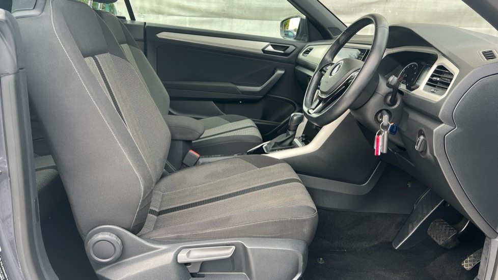 Used Volkswagen T-Roc 2020 for sale - 76552395: Photo 5