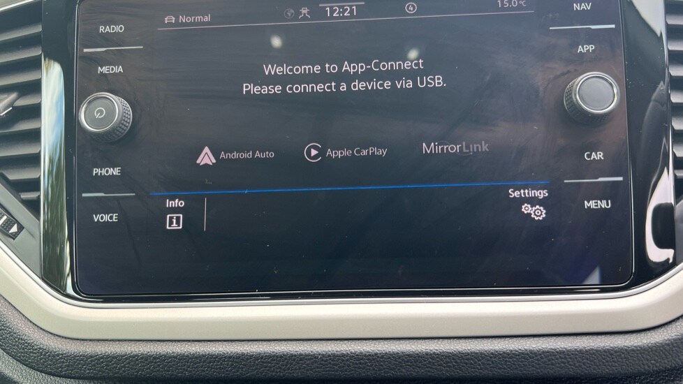 Used Volkswagen T-Roc 2020 for sale - 76552395: Photo 51