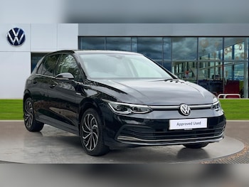 Volkswagen - Golf