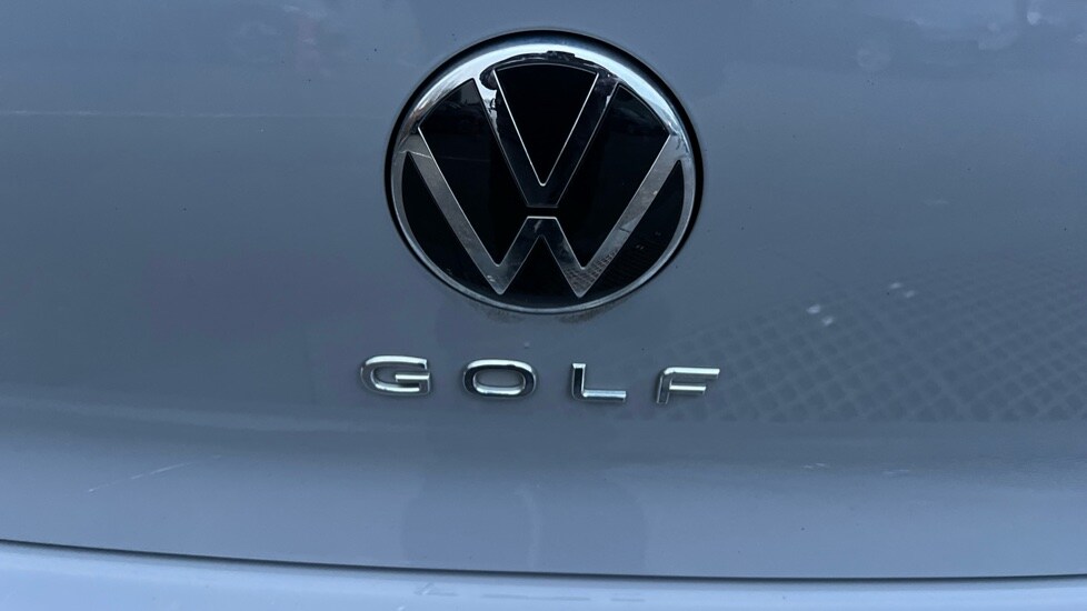 Used Volkswagen Golf 2022 for sale - 77021868: Photo 49