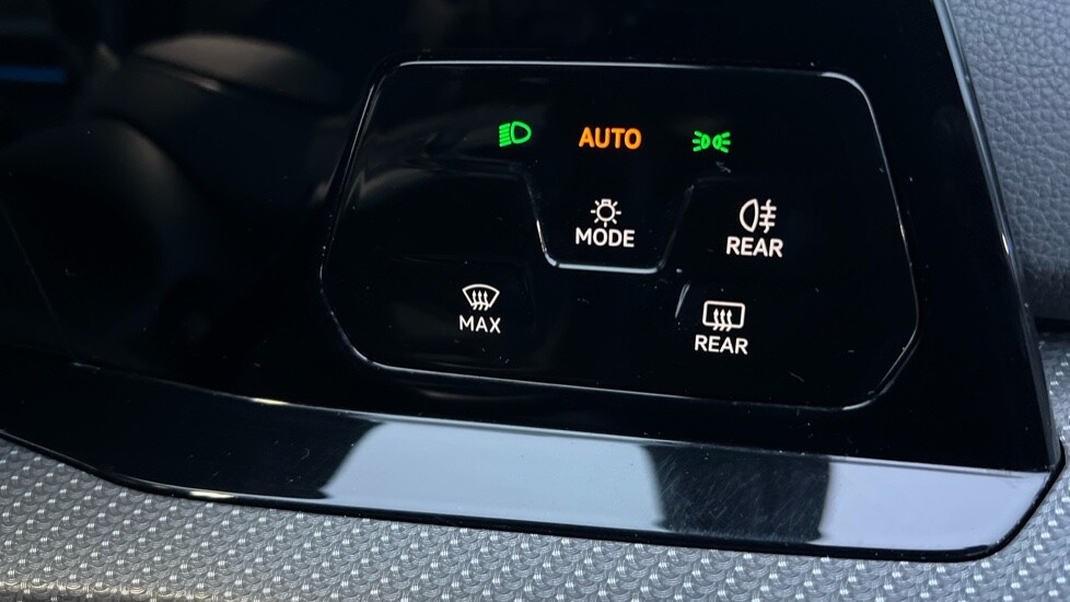 Used Volkswagen Golf 2022 for sale - 77021868: Photo 51