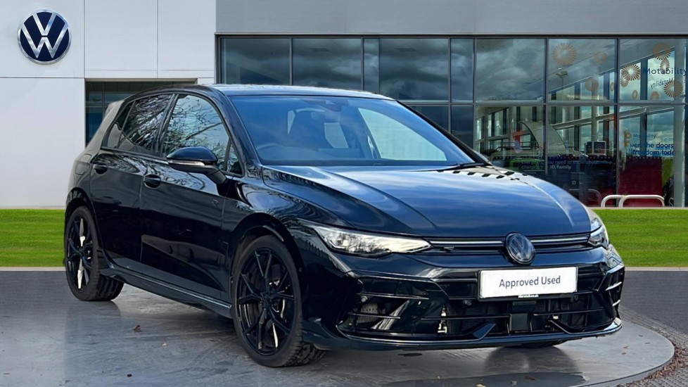 Used Volkswagen Golf 2025 for sale - 76971473: Photo 1