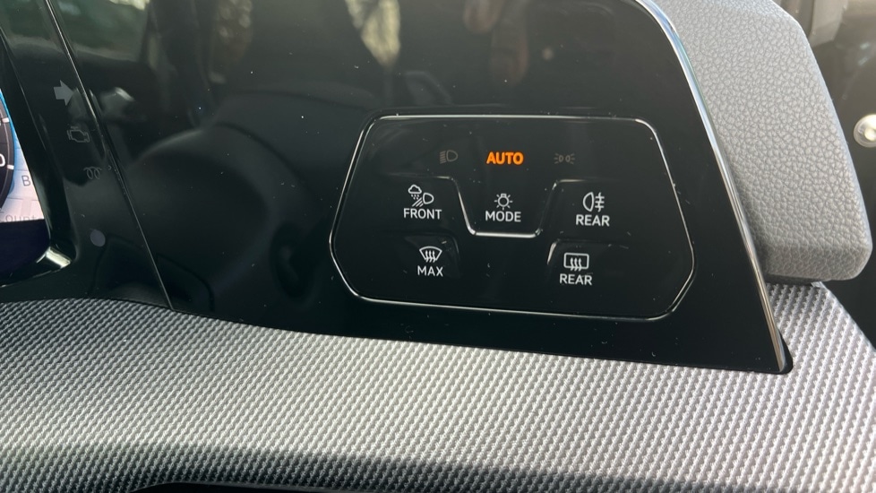 Used Volkswagen Golf 2025 for sale - 76971473: Photo 51