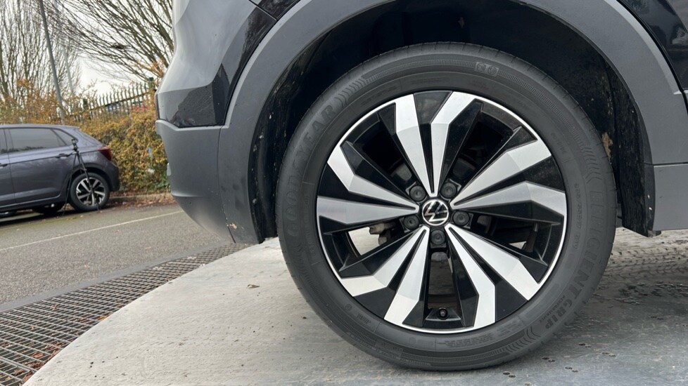 Used Volkswagen T-Cross 2023 for sale - 76773420: Photo 18