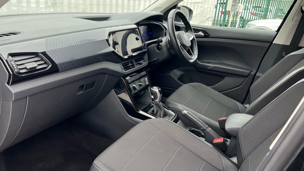 Used Volkswagen T-Cross 2023 for sale - 76773420: Photo 28