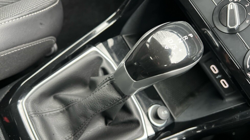 Used Volkswagen T-Cross 2023 for sale - 76773420: Photo 36