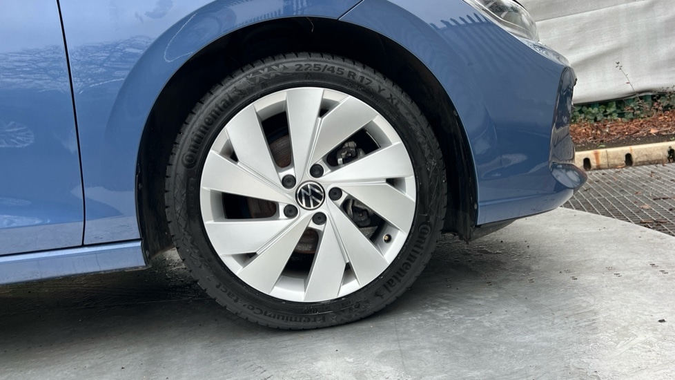 Used Volkswagen Golf 2024 for sale - 77010419: Photo 17