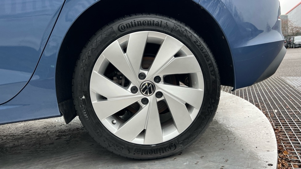 Used Volkswagen Golf 2024 for sale - 77010419: Photo 19