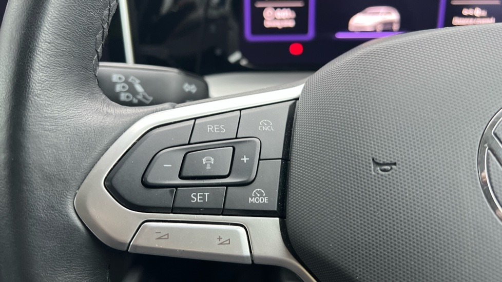 Used Volkswagen Golf 2024 for sale - 77010419: Photo 30