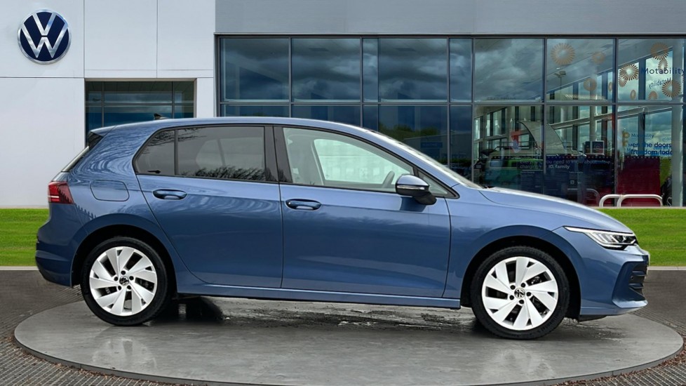 Used Volkswagen Golf 2024 for sale - 77010419: Photo 4