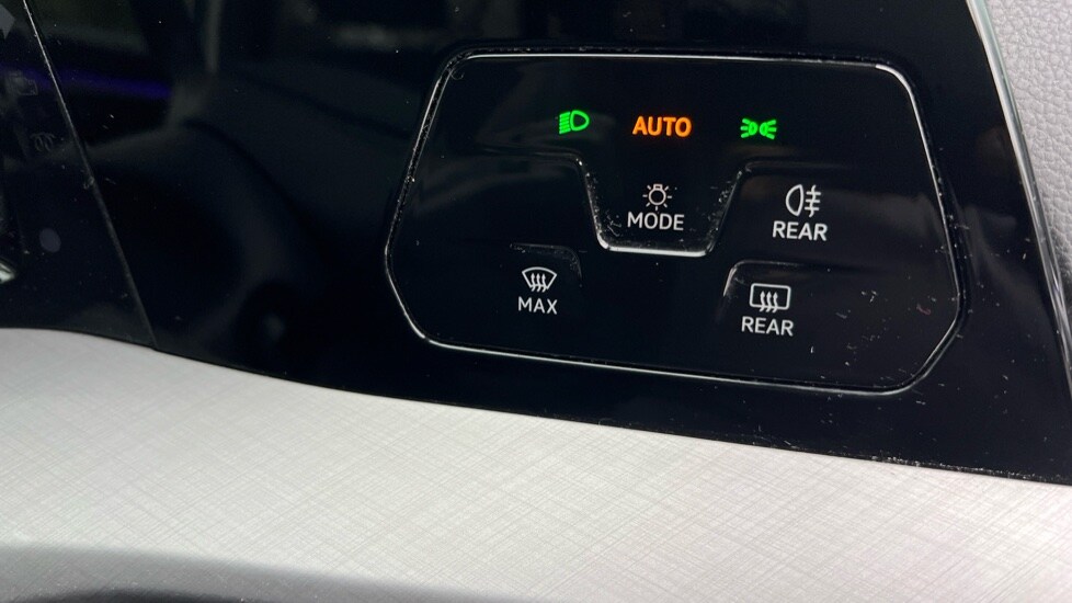 Used Volkswagen Golf 2024 for sale - 77010419: Photo 50