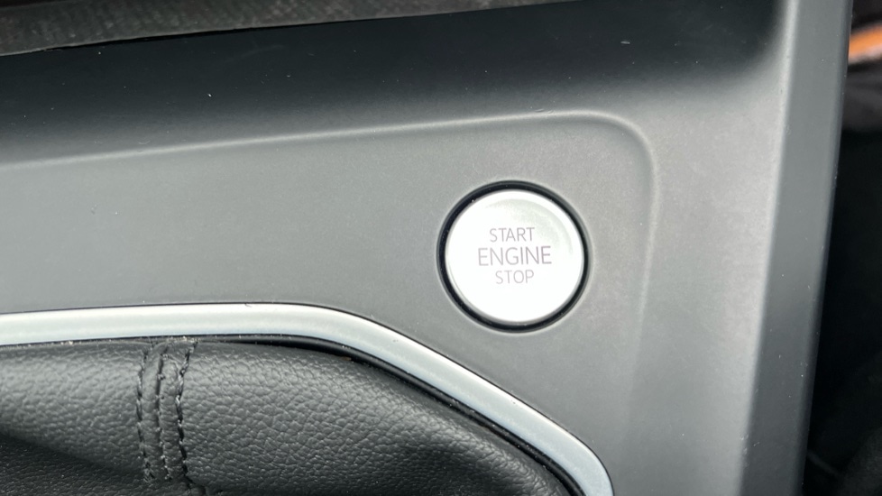 Used Volkswagen Golf 2024 for sale - 77010419: Photo 52