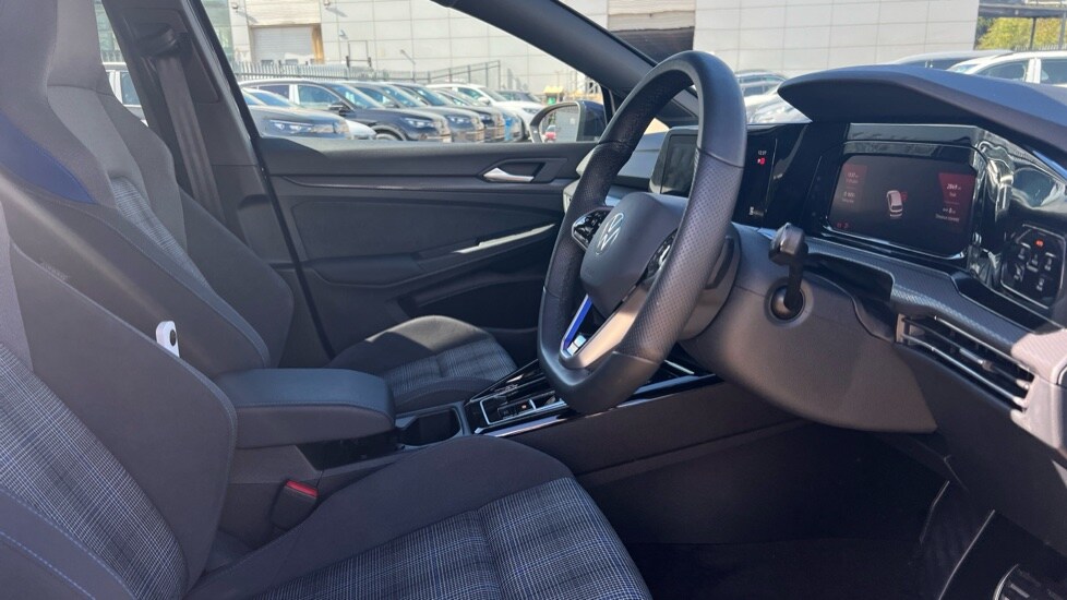 Used Volkswagen Golf 2024 for sale - 75886992: Photo 26