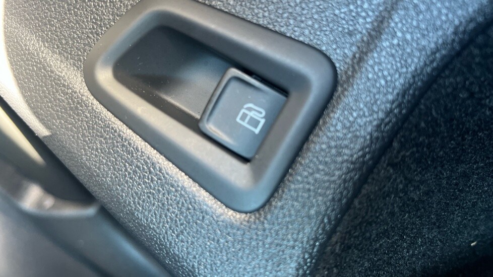 Used Volkswagen Golf 2024 for sale - 75886992: Photo 40