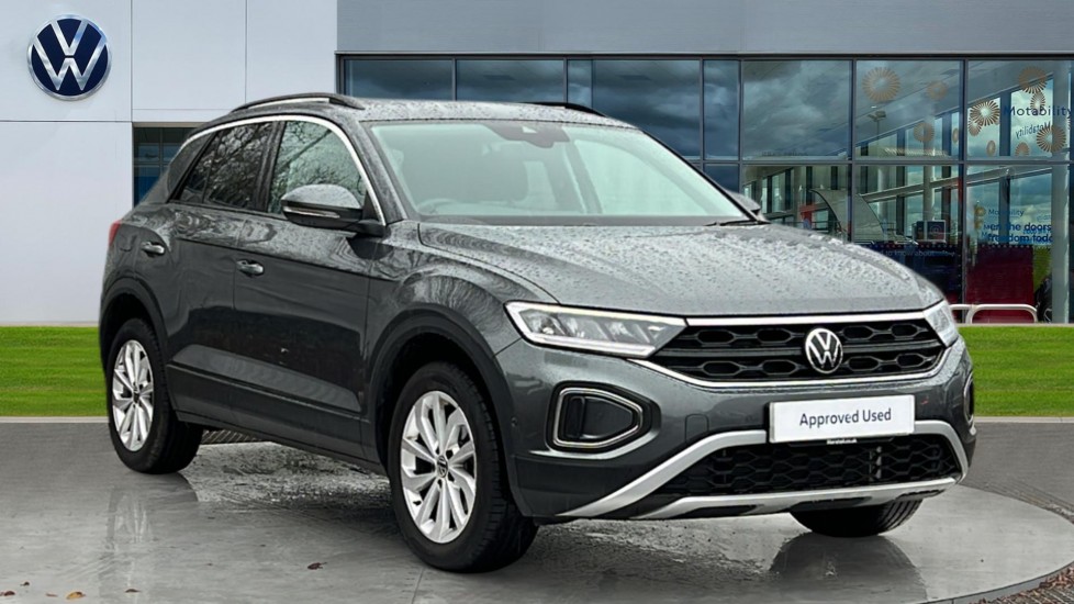 Used Volkswagen T-Roc 2025 for sale - 76874464: Photo 1