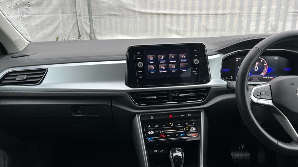 Used Volkswagen T-Roc 2025 for sale - 76874464: Photo 12